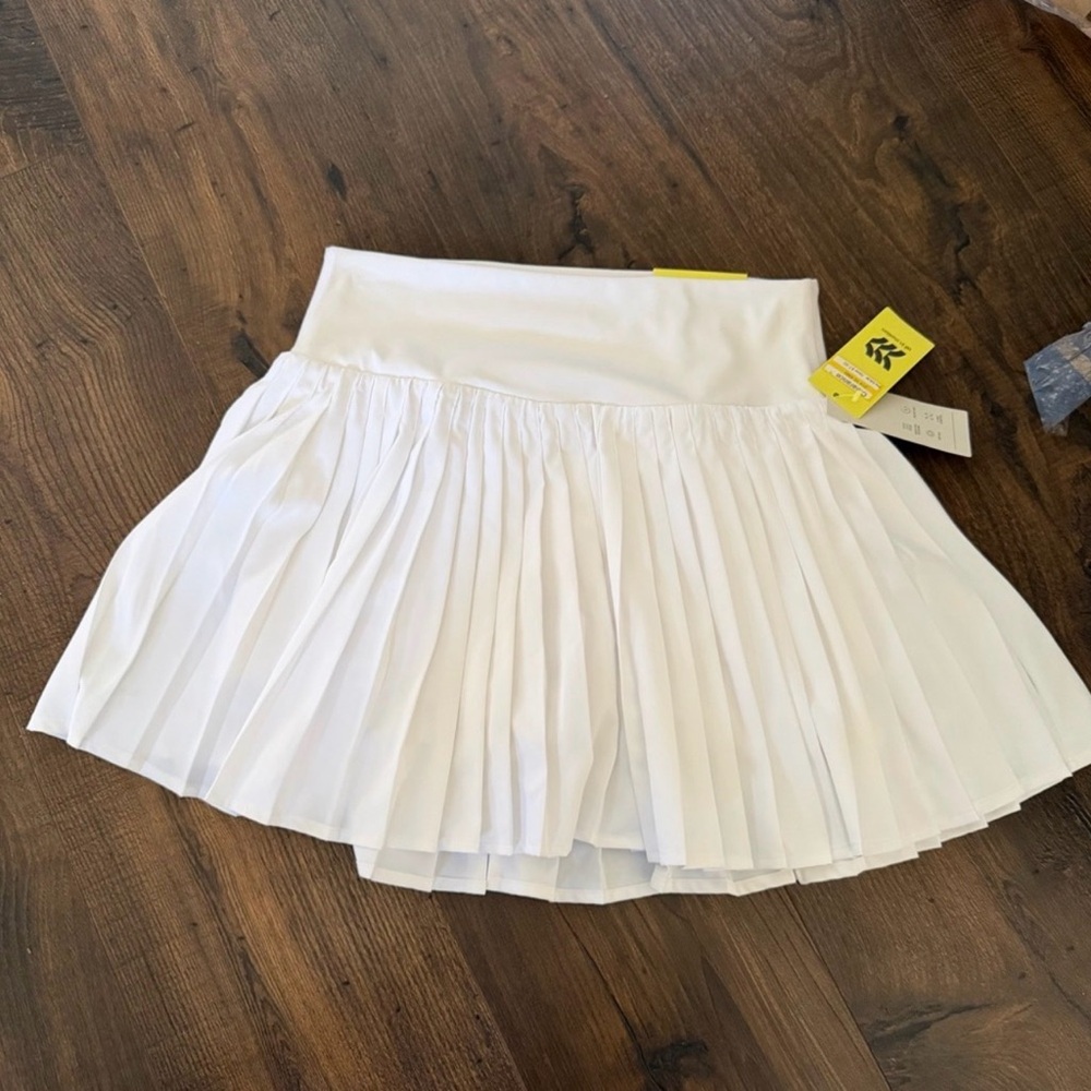 Womens S white skirt